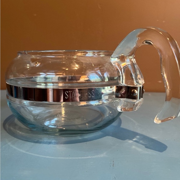 Vintage Pyrex Glass Coffee Pot- no lid - Picture 3 of 5